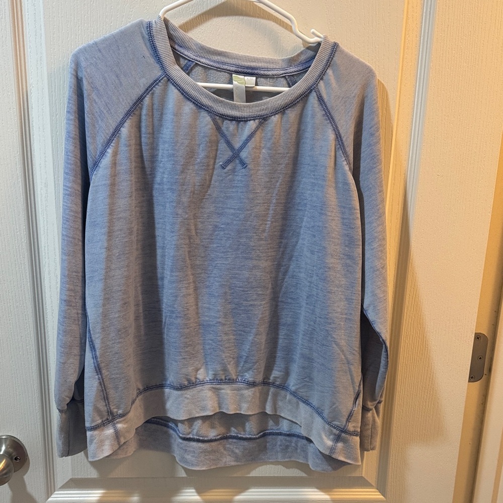 GreenTea Light Blue Women's Pullover Sweatshirt